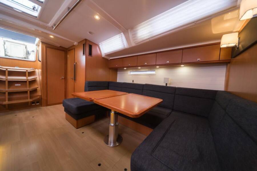Bavaria Cruiser 56