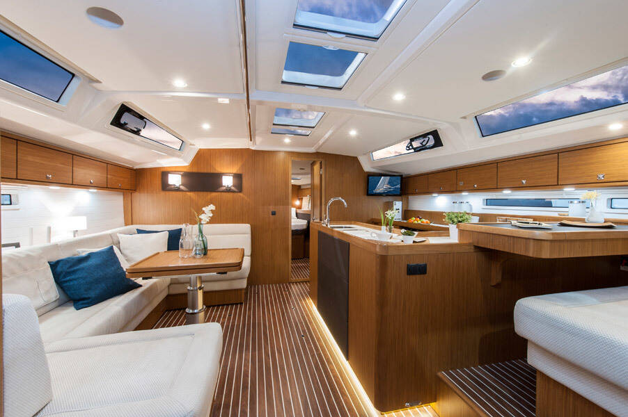 Bavaria Cruiser 56