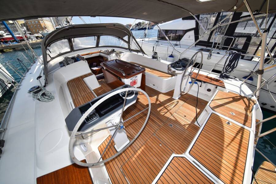 Bavaria Cruiser 56