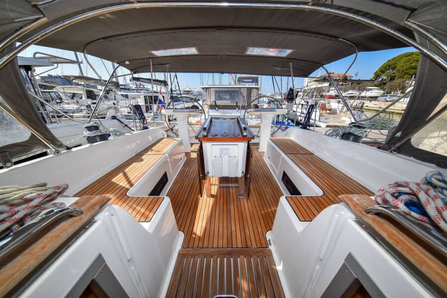 Bavaria Cruiser 56