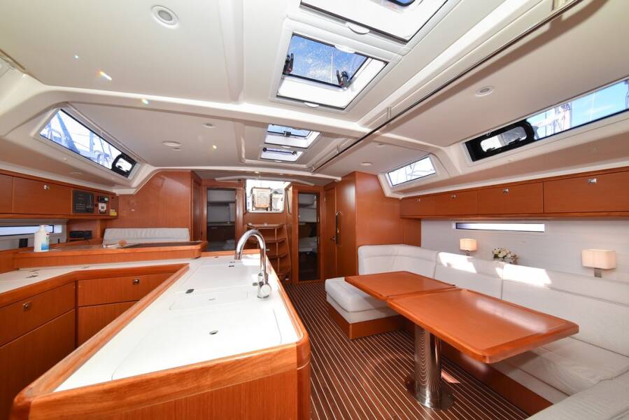 Bavaria Cruiser 56