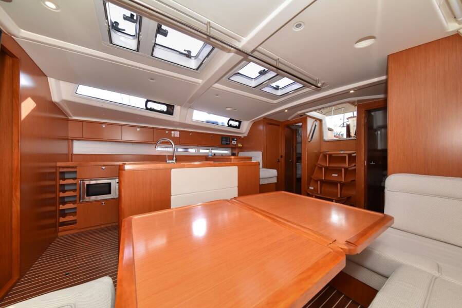Bavaria Cruiser 56