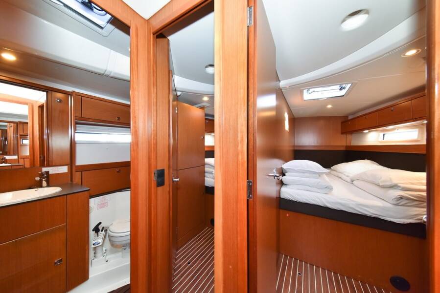 Bavaria Cruiser 56