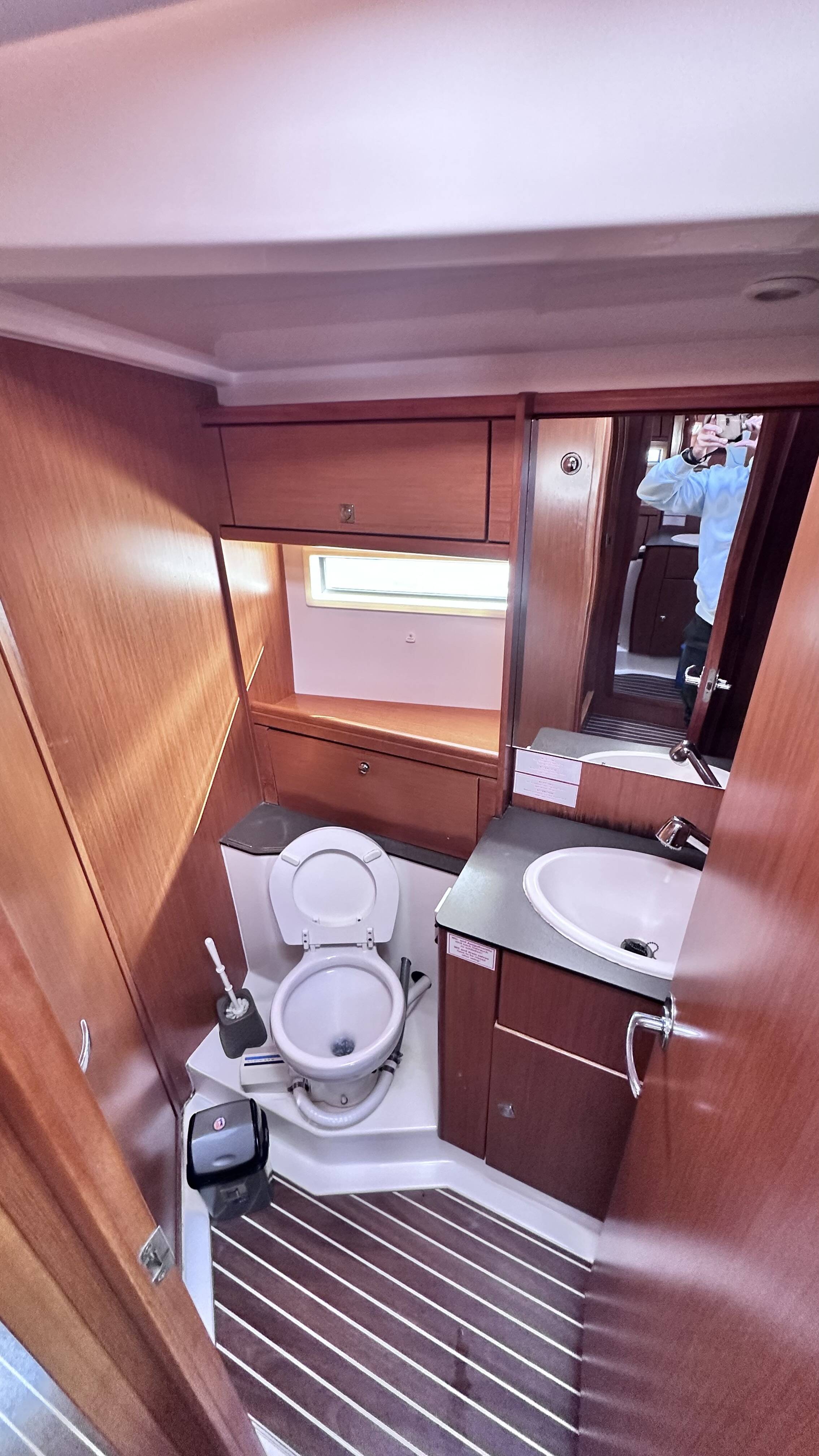 Bavaria Cruiser 56