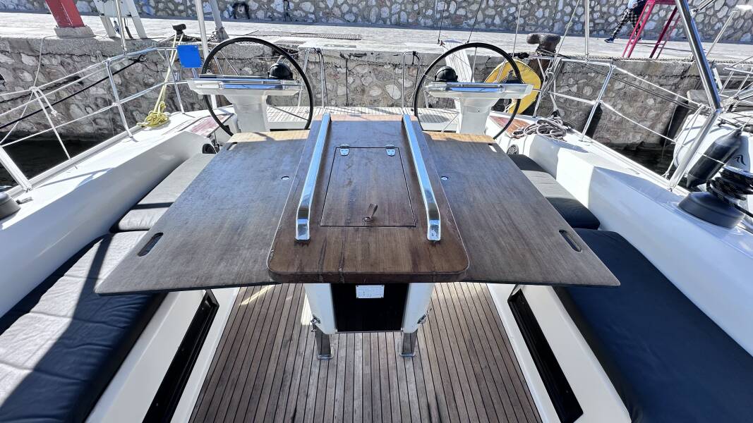 Bavaria Cruiser 56