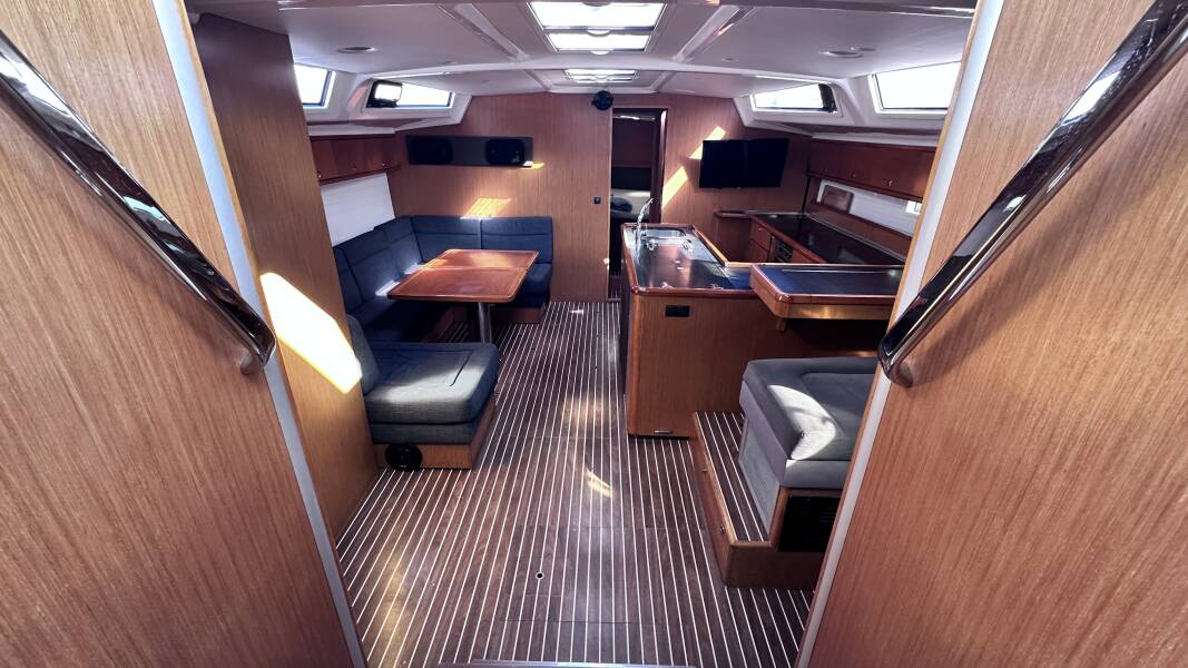 Bavaria Cruiser 56