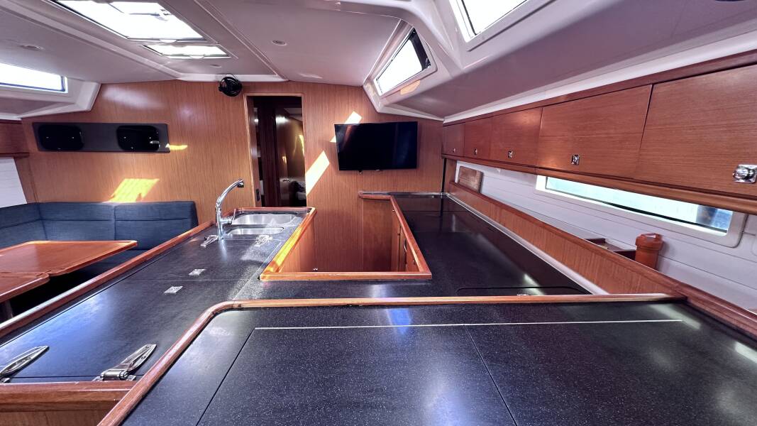 Bavaria Cruiser 56