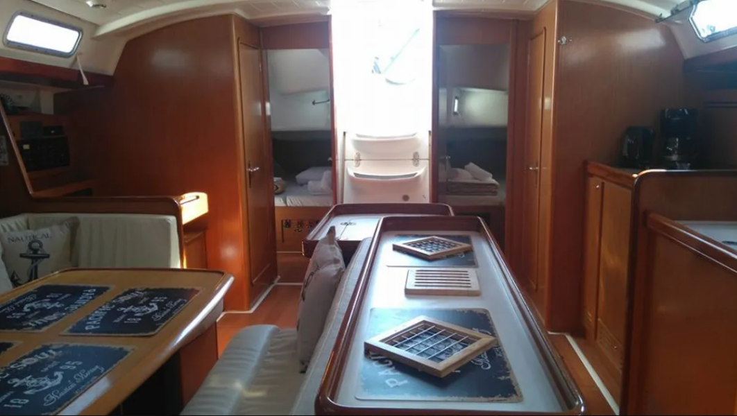 Cyclades 50.4
