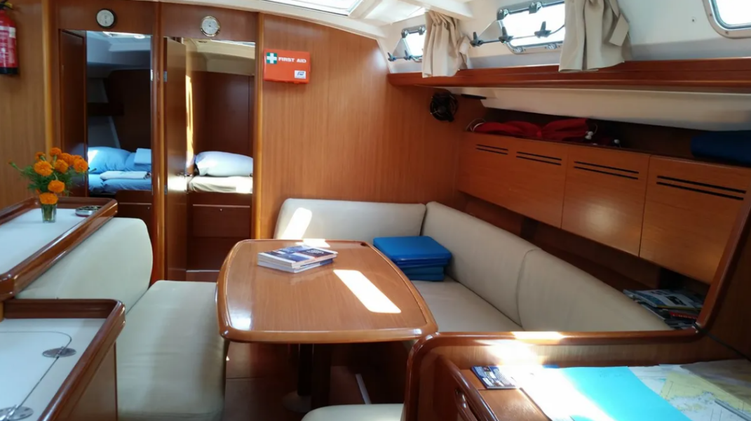Cyclades 50.5