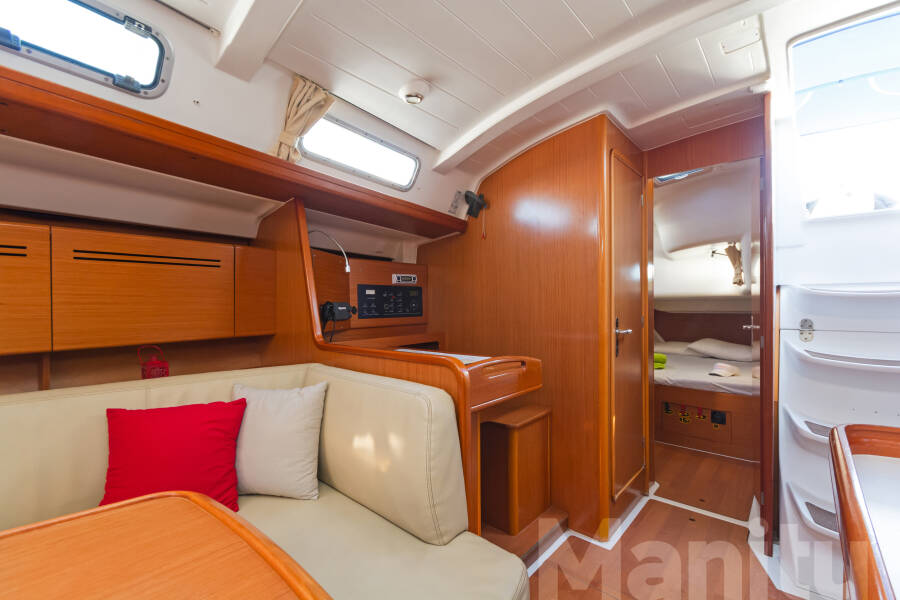 Cyclades 50.5