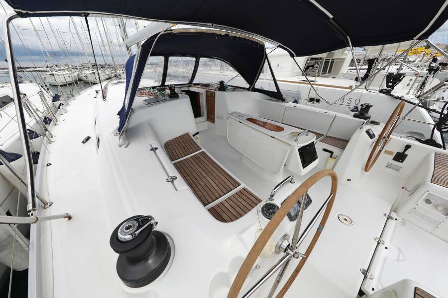 Cyclades 50.5