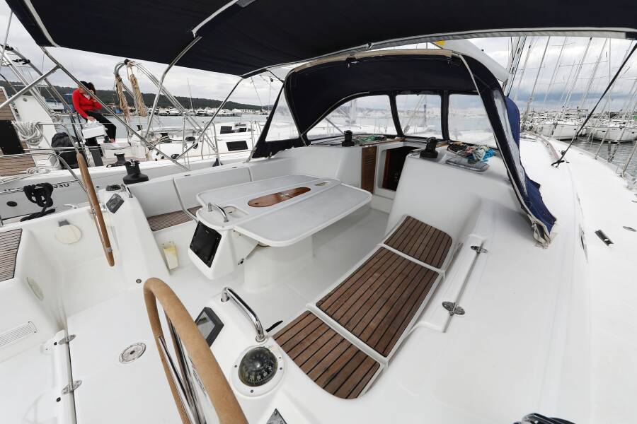 Cyclades 50.5