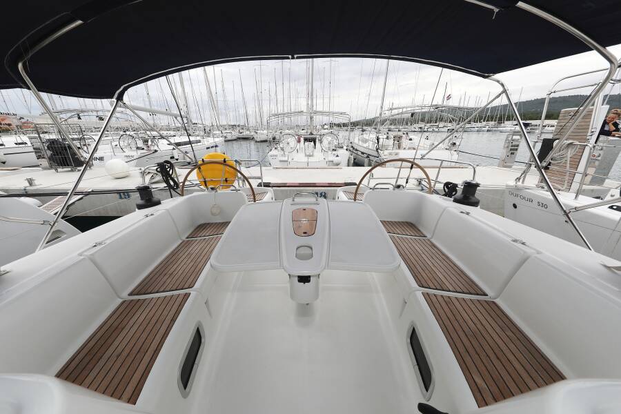 Cyclades 50.5