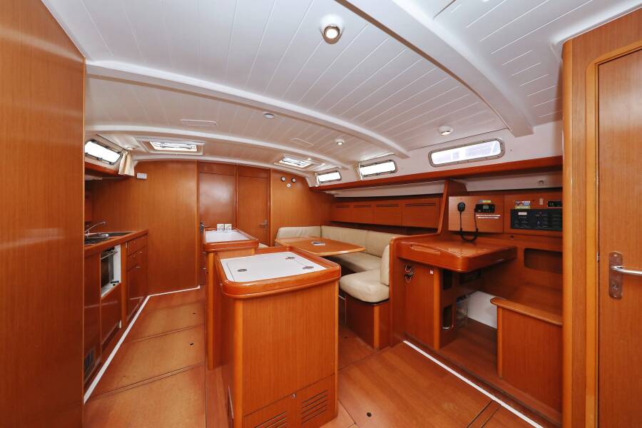 Cyclades 50.5