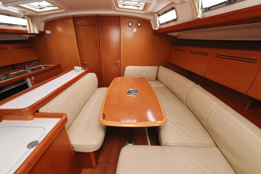 Cyclades 50.5