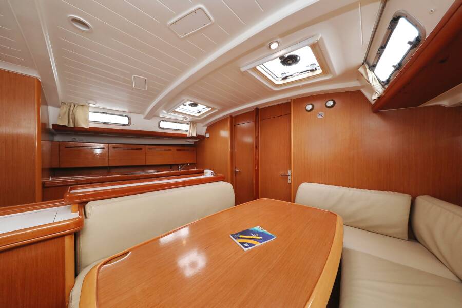 Cyclades 50.5