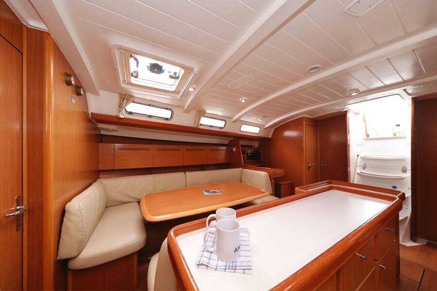Cyclades 50.5