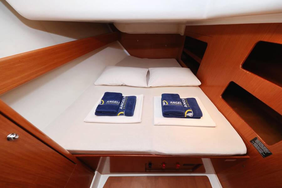 Cyclades 50.5