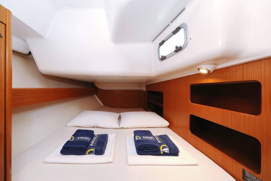 Cyclades 50.5