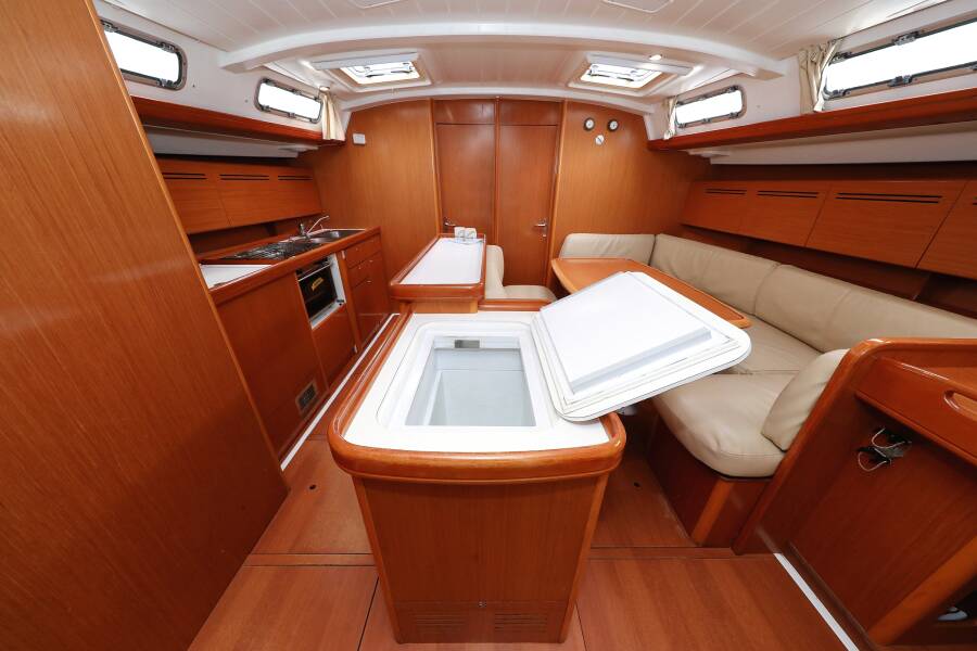 Cyclades 50.5