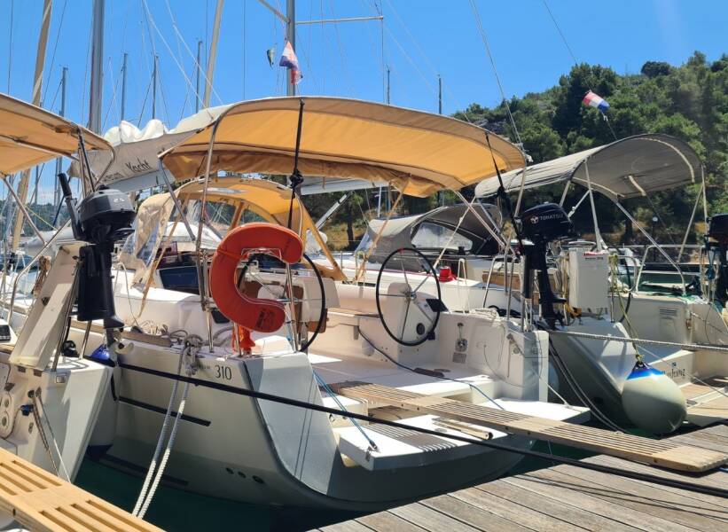 Dufour 310 GL