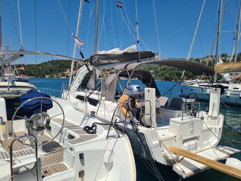 Dufour 37