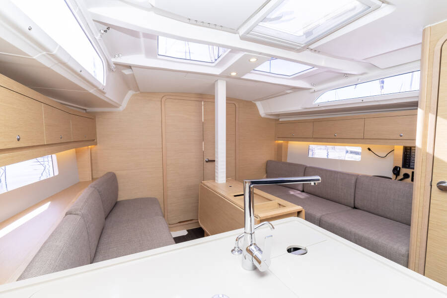 Dufour 37