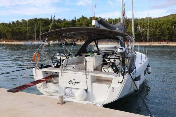 Dufour 41 Performance