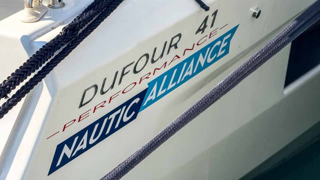 Dufour 41 Performance