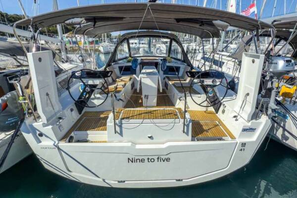 Dufour 41 Performance