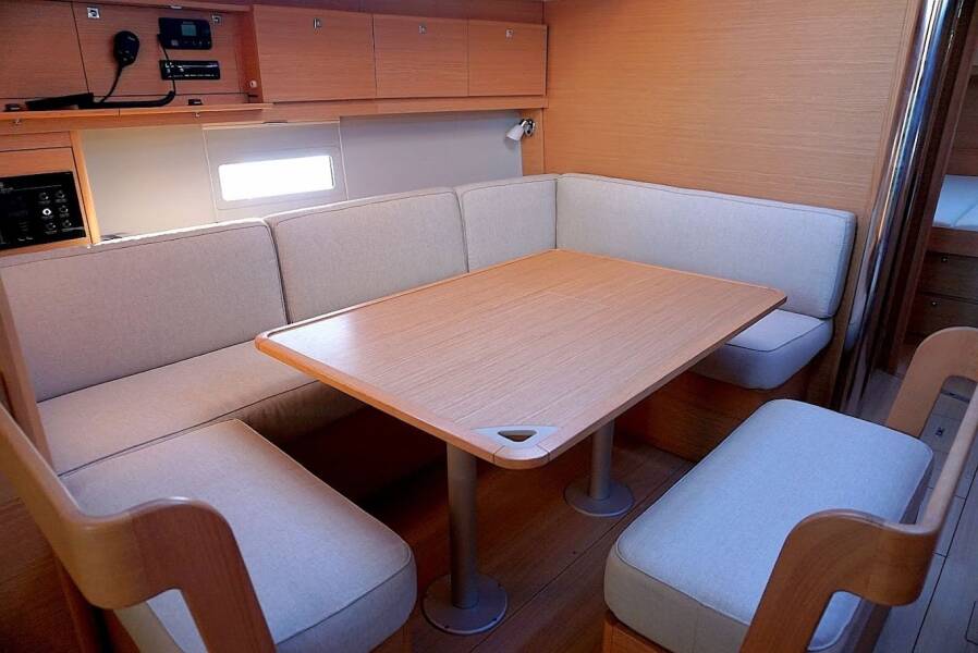 Dufour 430 GL