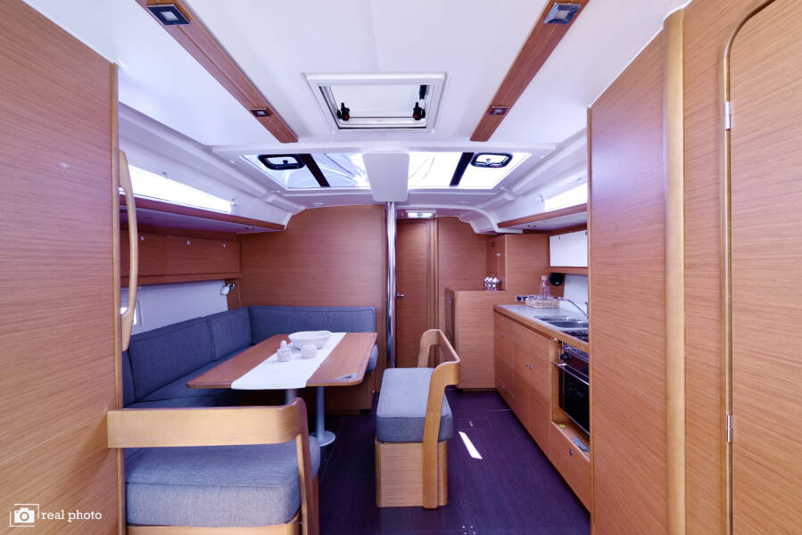 Dufour 430