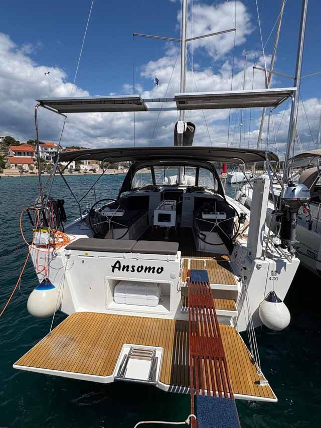 Dufour 430