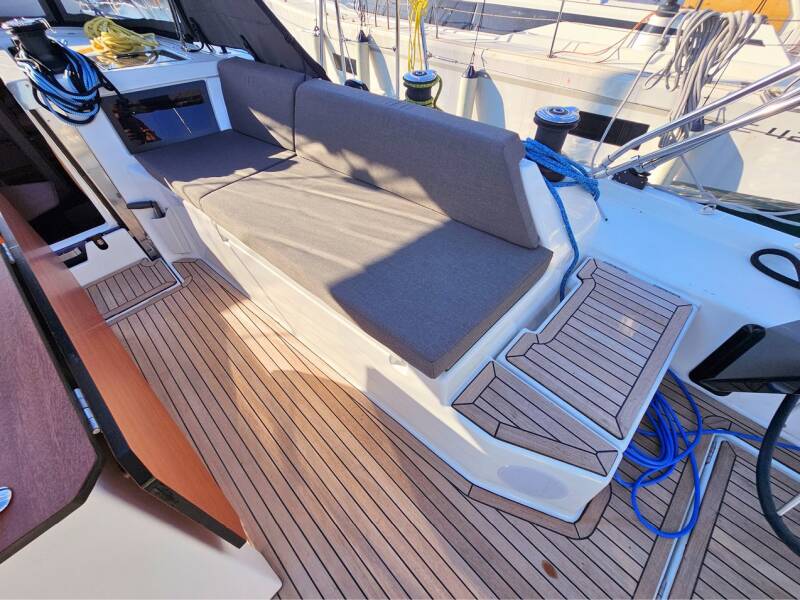 Dufour 44