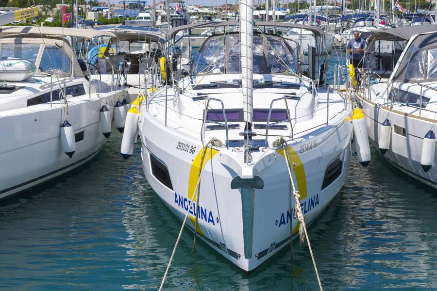 Dufour 44