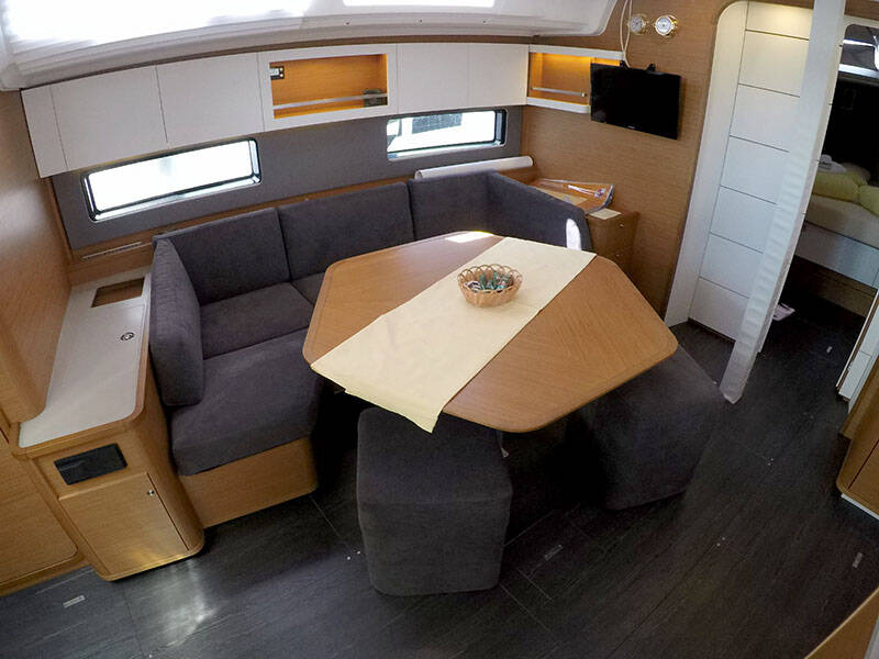 Dufour 44