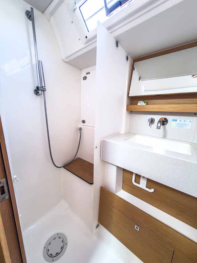 Dufour 470 performance