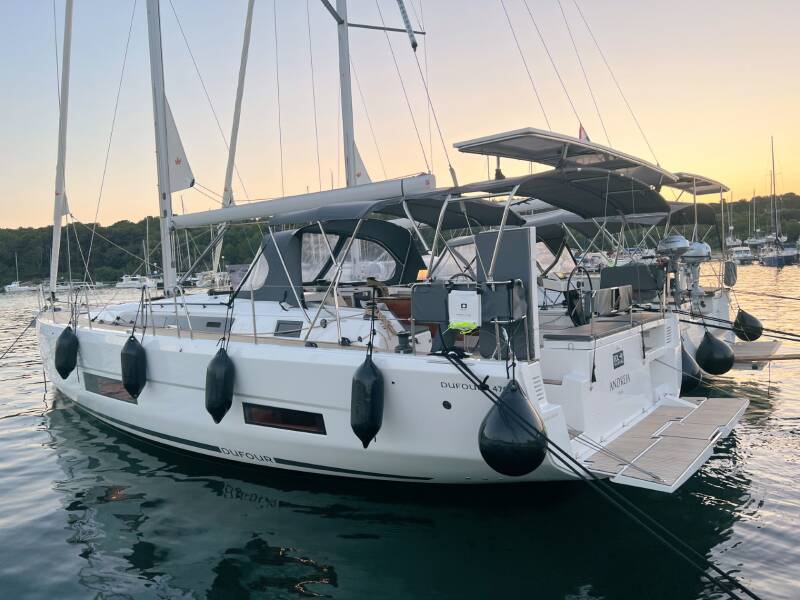 Dufour 470