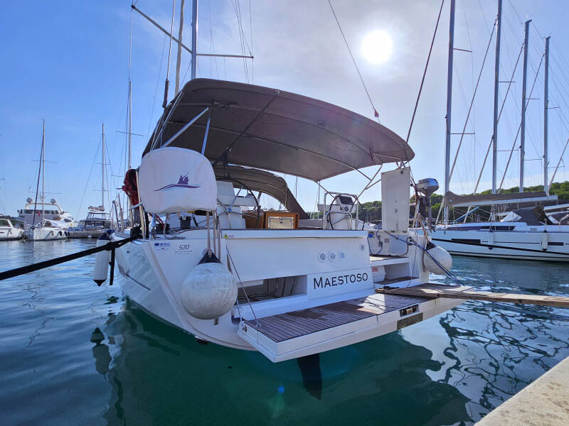 Dufour 520 GL