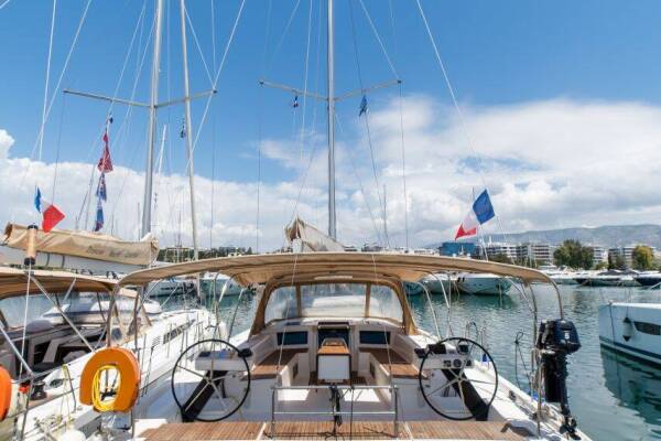 Dufour 530