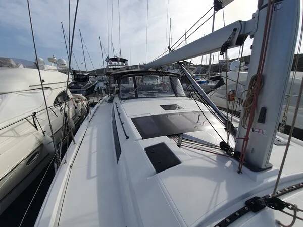 Dufour 530