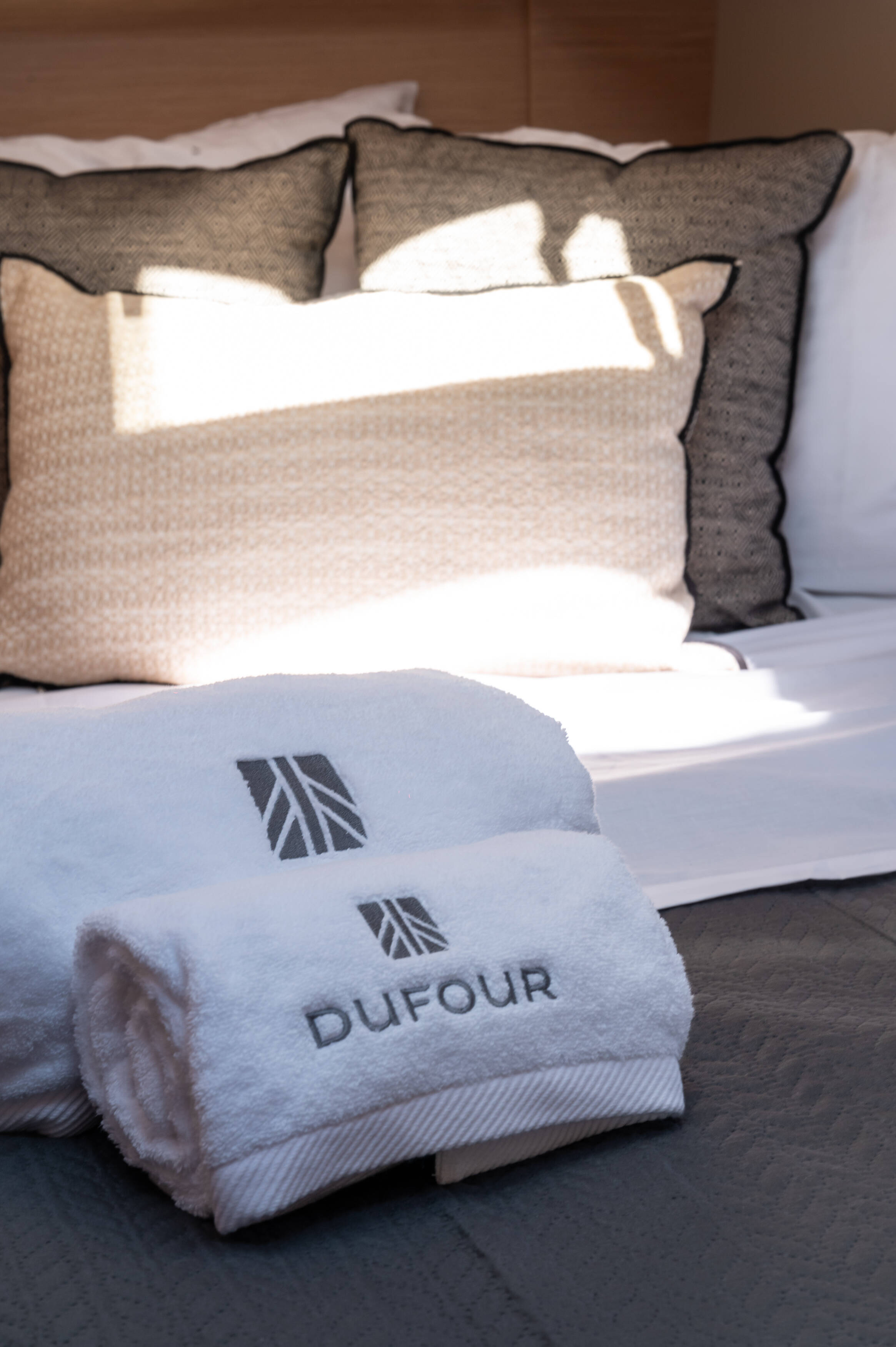 Dufour 530