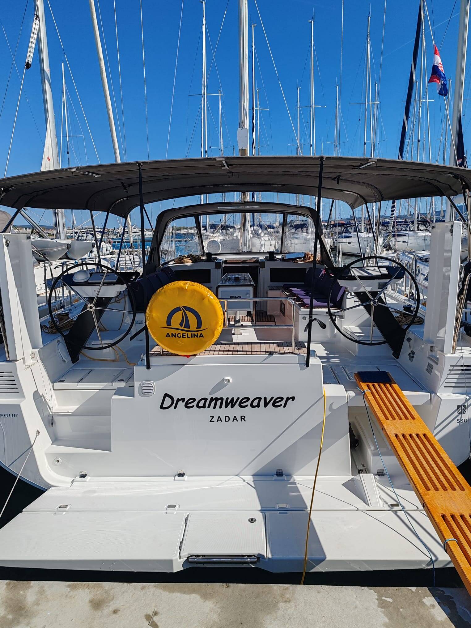 Dufour 530