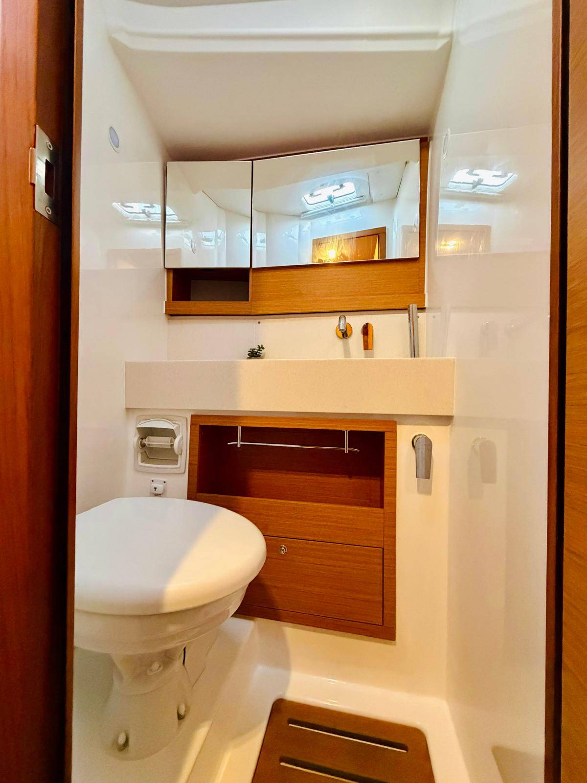 Dufour 530