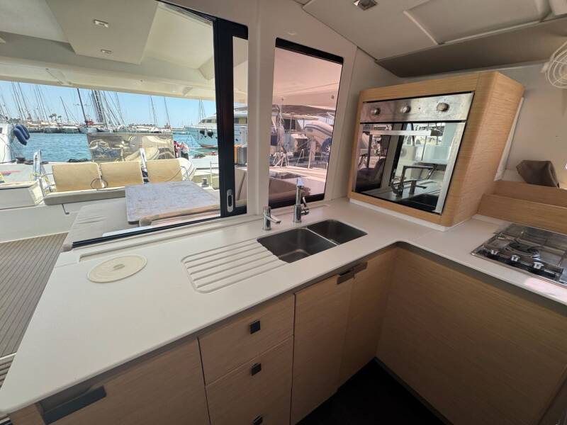 Fountaine Pajot Astrea 42 Quatuor