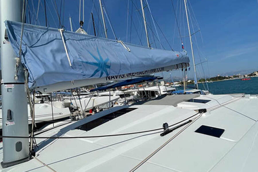 Fountaine Pajot Astrea 42