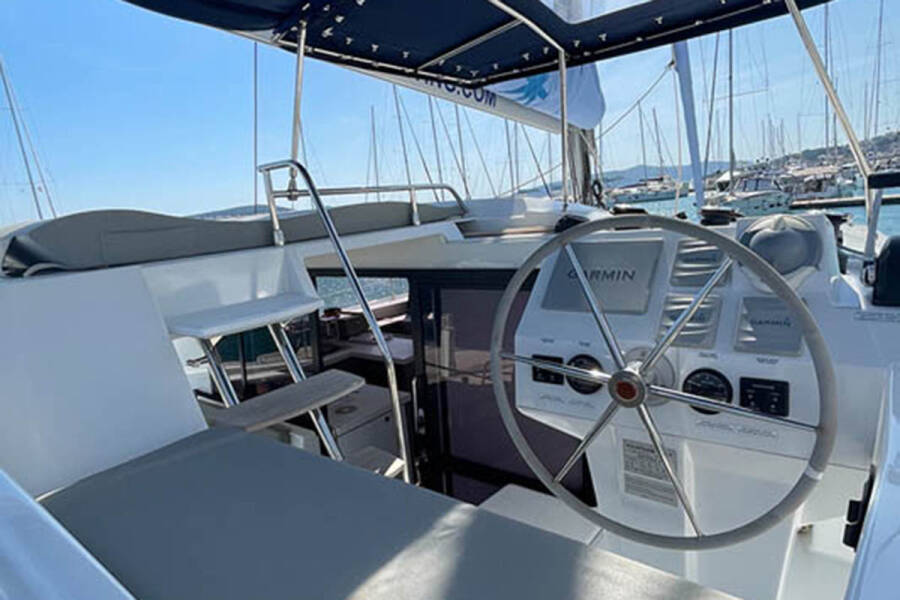 Fountaine Pajot Astrea 42