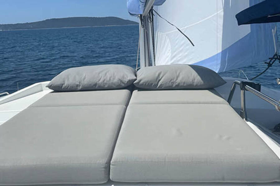 Fountaine Pajot Astrea 42