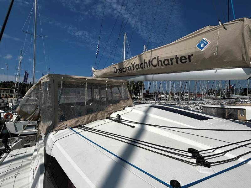 Fountaine Pajot Astrea 42