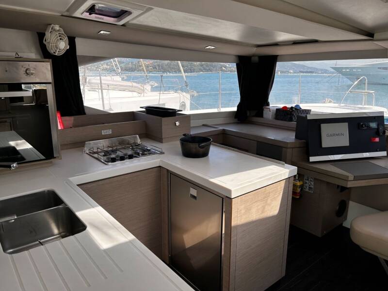 Fountaine Pajot Astrea 42